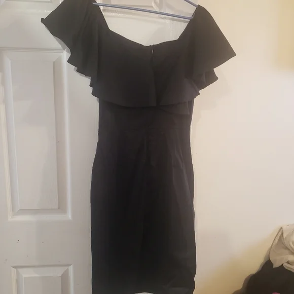 Dress - Picture 2 of 3